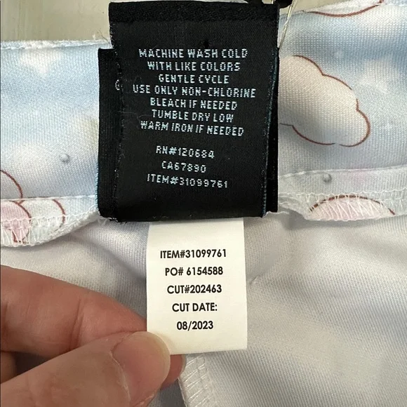 Cinnamoroll Sanrio Balloons Shortalls from Hot Topic - Picture 5 of 11